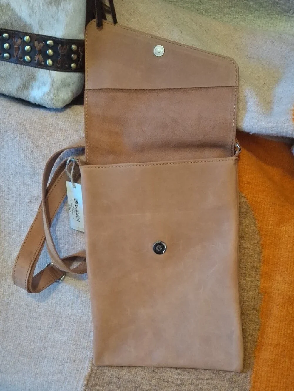 kilele sleek tan